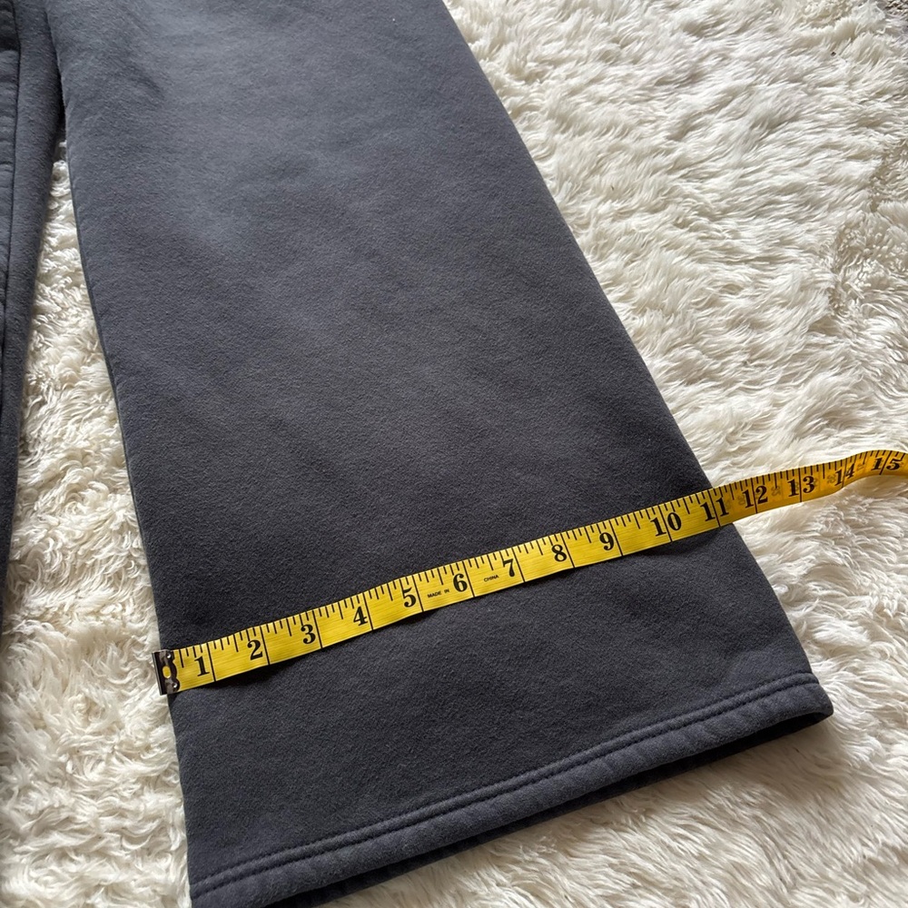 Edikted Gray Joggers with Pink Bows - Picture 5 of 16